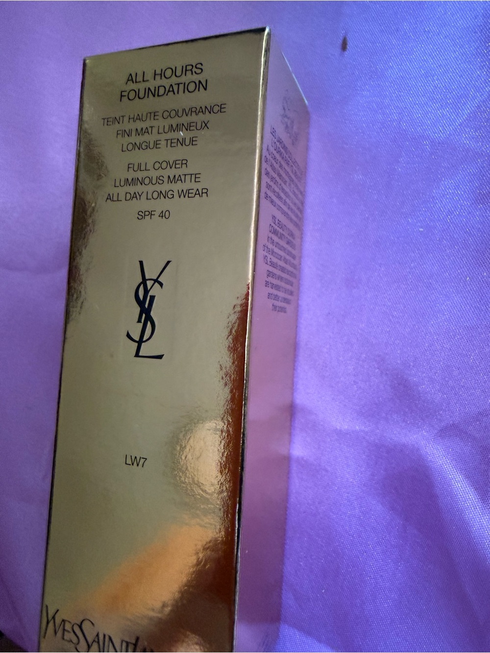 Yves Saint Laurent All Hours Foundation LW7 - Gold Packaging